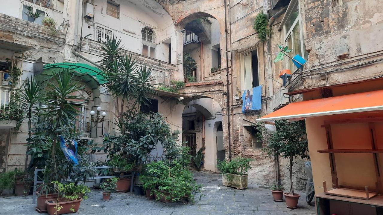 White Home 2 San Gregorio 14 Napoli Eksteriør billede