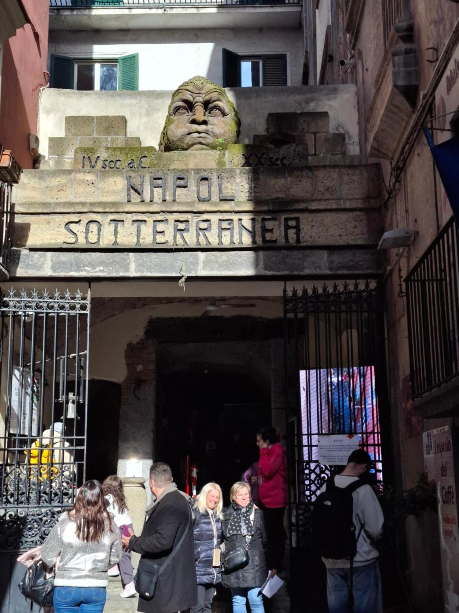 White Home 2 San Gregorio 14 Napoli Eksteriør billede